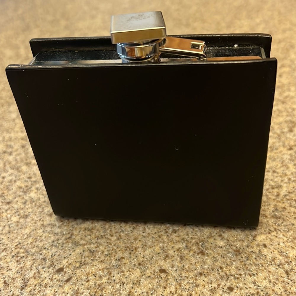Men’s leather flask